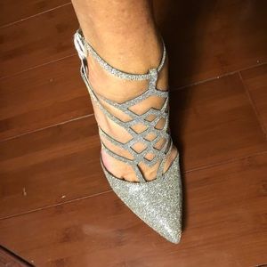 NWT Silver/Gold sparkly evening shoes